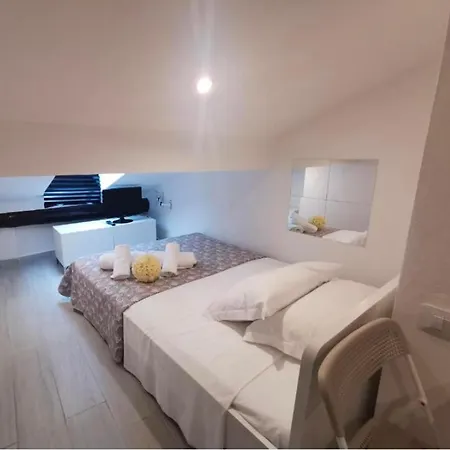 Apartmán Mansarda 1 Sb