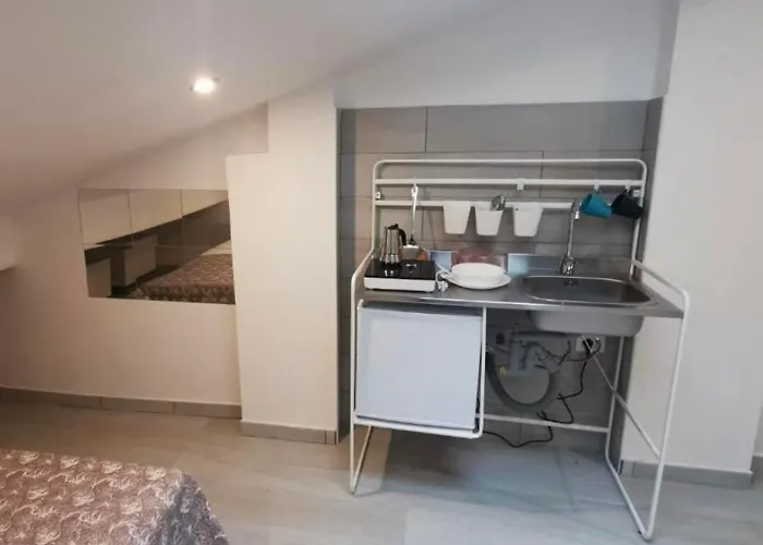 Mansarda 1 Sb Lägenhet Parma